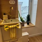 Apartment Kopernik - Sukromne Parkovacie Miesto Hlohovec