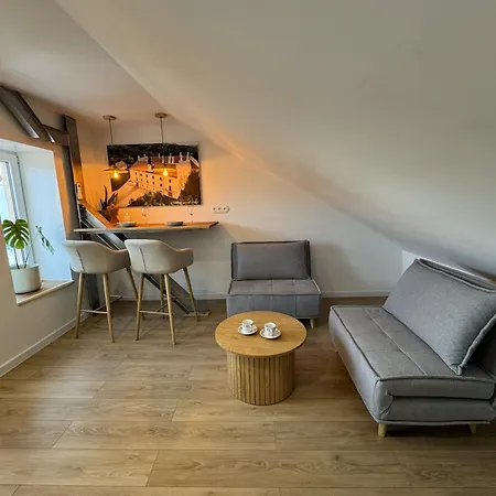 Kopernik - Sukromne Parkovacie Miesto Apartament Hlohovec