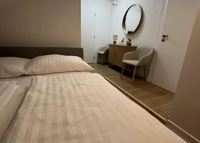 Kopernik - Sukromne Parkovacie Miesto Hlohovec