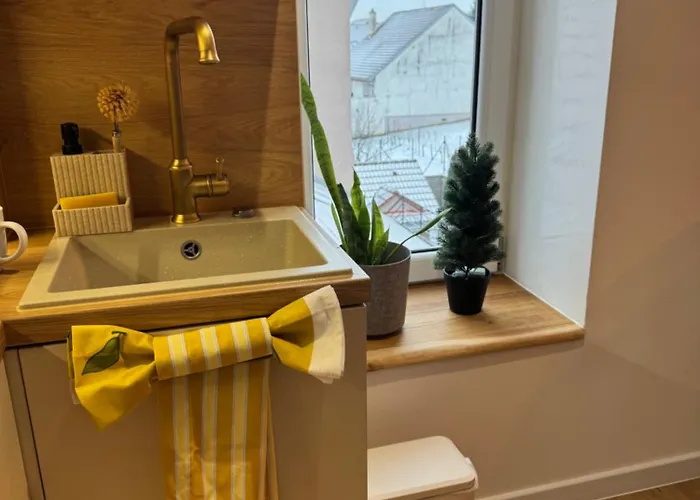 Apartament Kopernik - Sukromne Parkovacie Miesto Hlohovec